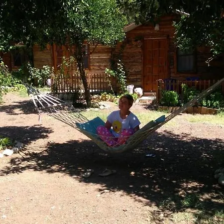 Rosery Karakalem *