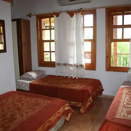 Rosery Karakalem